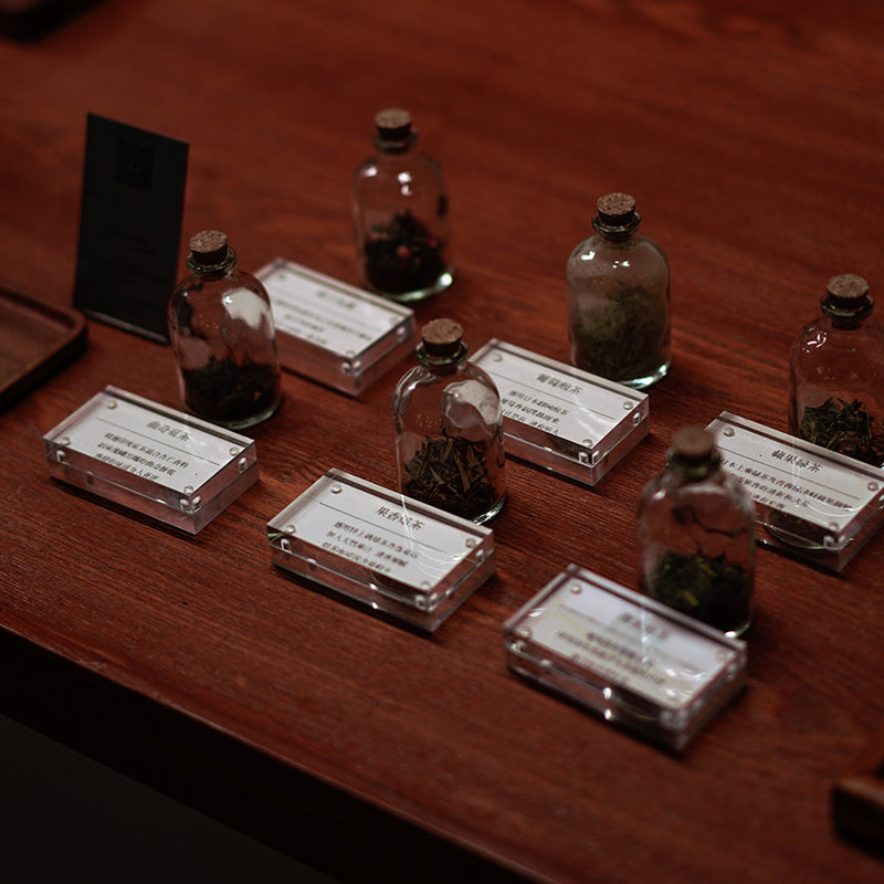 2 Pack Acrylic Picture Frames 2x3, Mini Wallet Size for Photos, Tabletop, Desktop