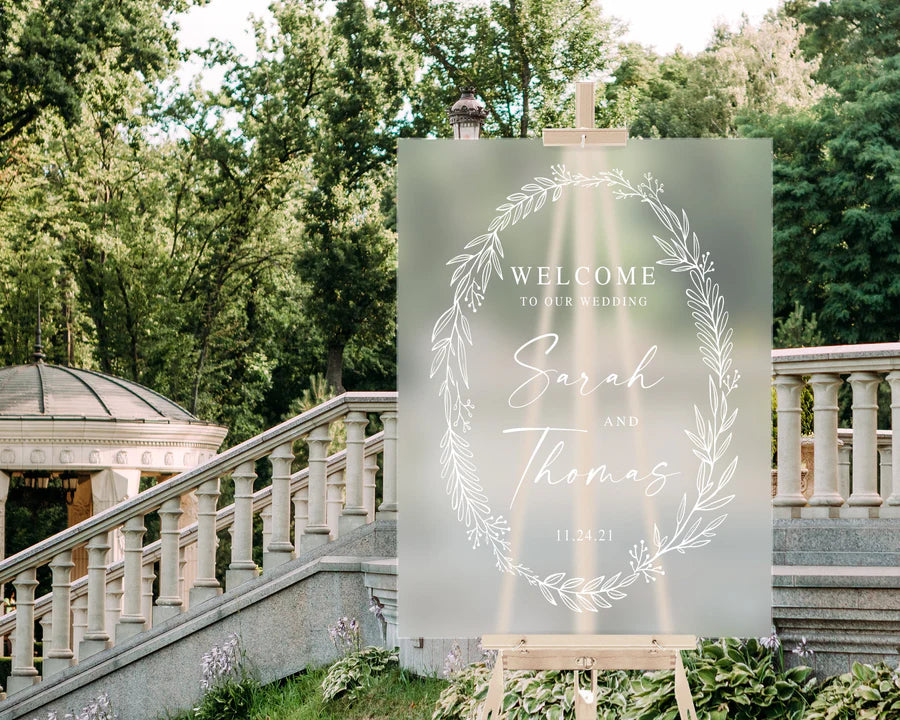 Custom Floral Acrylic Wedding Welcome Sign - Personalized Transparent Board with Elegant Flower Design for Wedding Ceremony, Reception, and Events