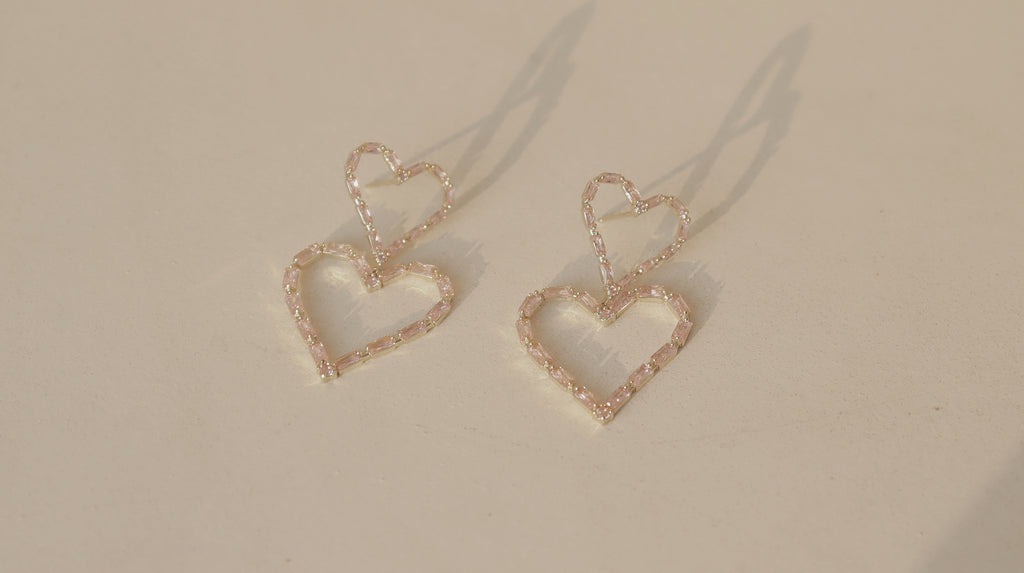 心形镶钻耳环